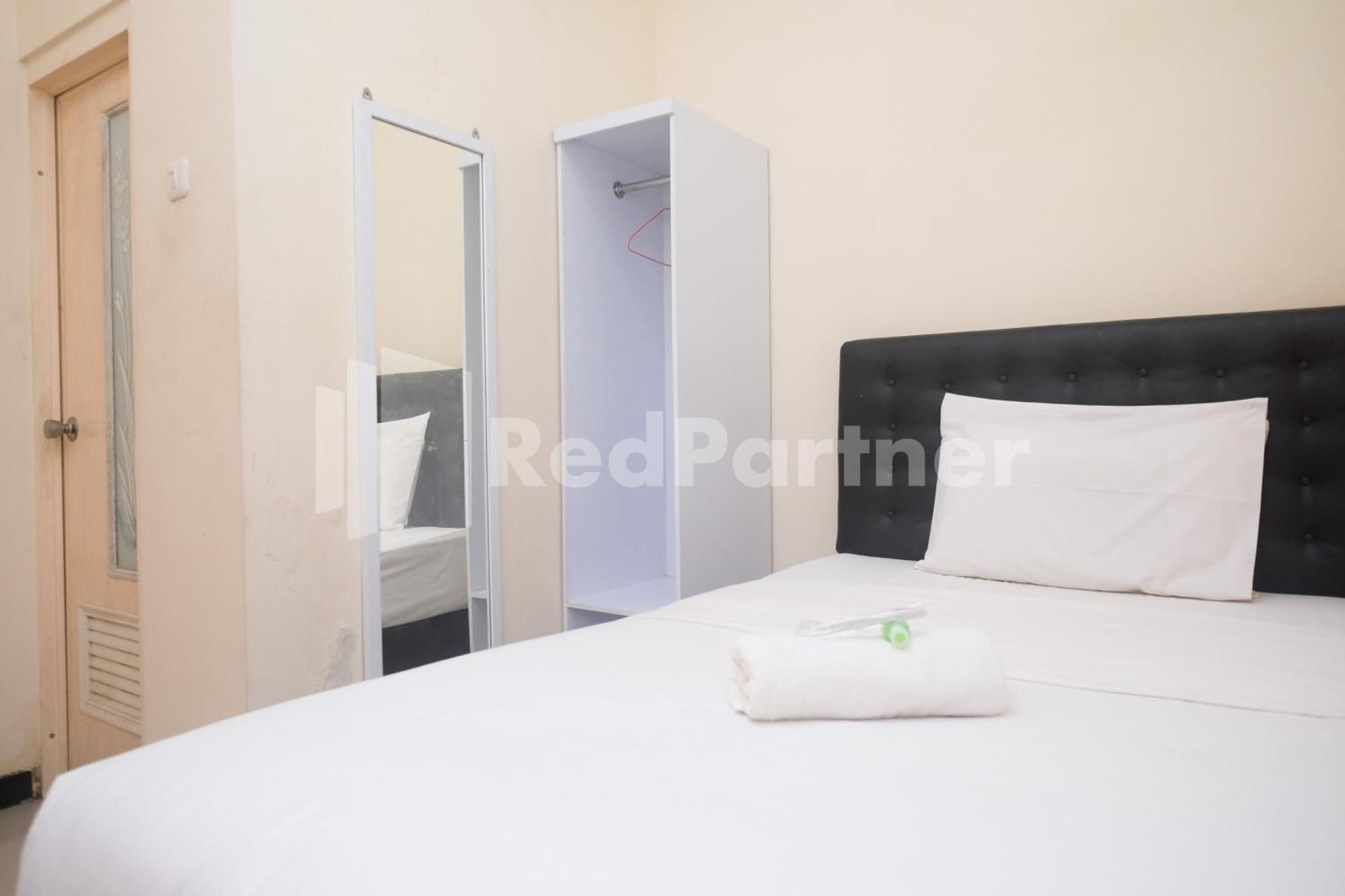 Hotel Griya Loka 2 Syariah Near Simpang Lima Mitra Reddoorz à Semarang Extérieur photo