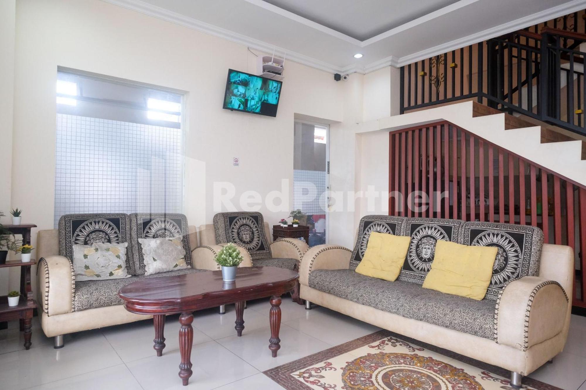 Hotel Griya Loka 2 Syariah Near Simpang Lima Mitra Reddoorz à Semarang Extérieur photo