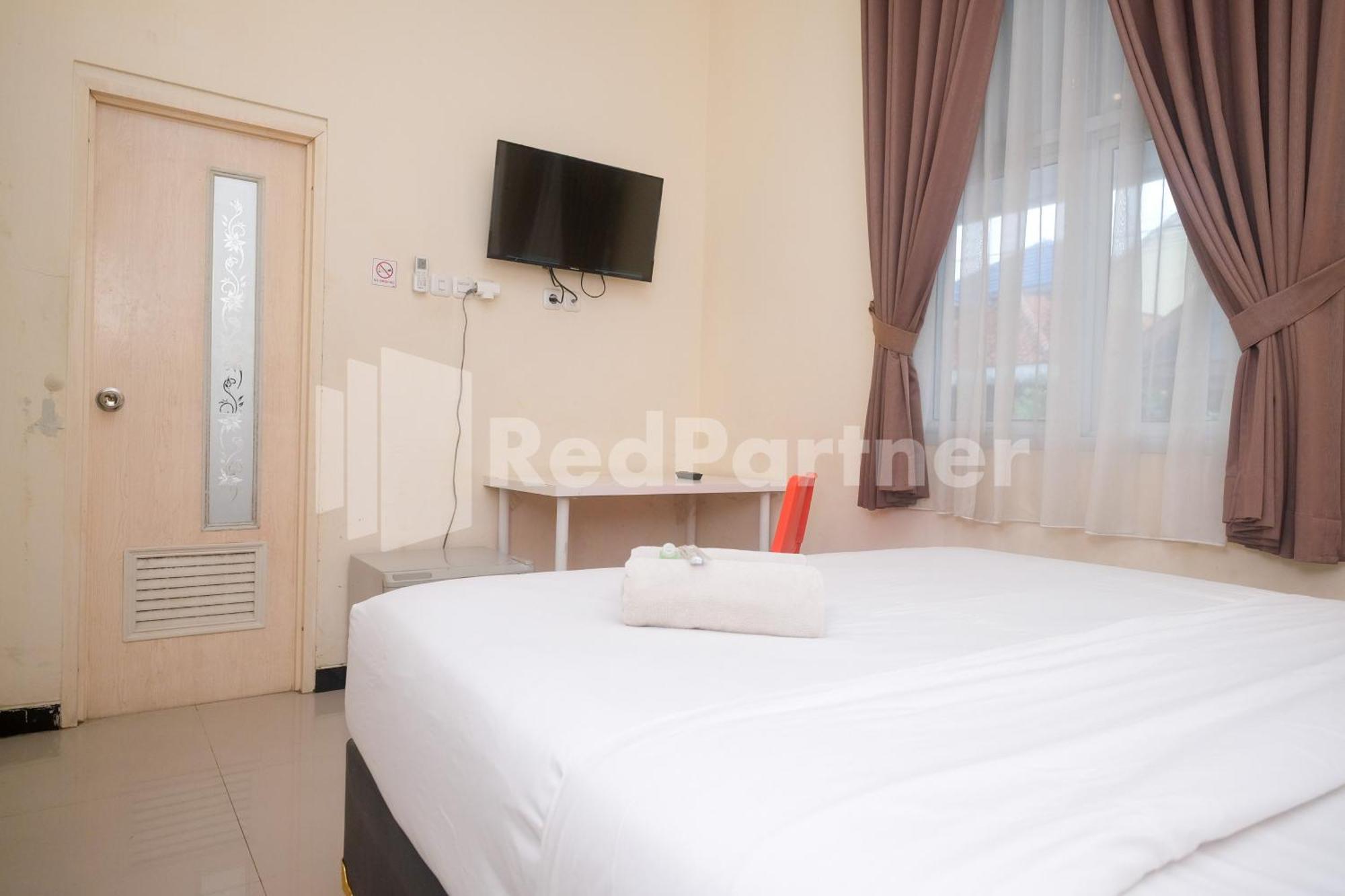 Hotel Griya Loka 2 Syariah Near Simpang Lima Mitra Reddoorz à Semarang Extérieur photo