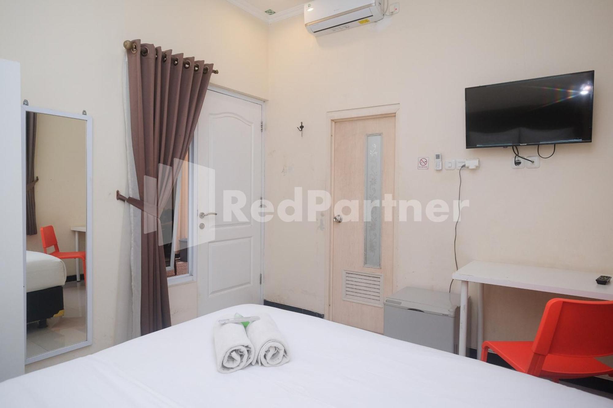 Hotel Griya Loka 2 Syariah Near Simpang Lima Mitra Reddoorz à Semarang Extérieur photo