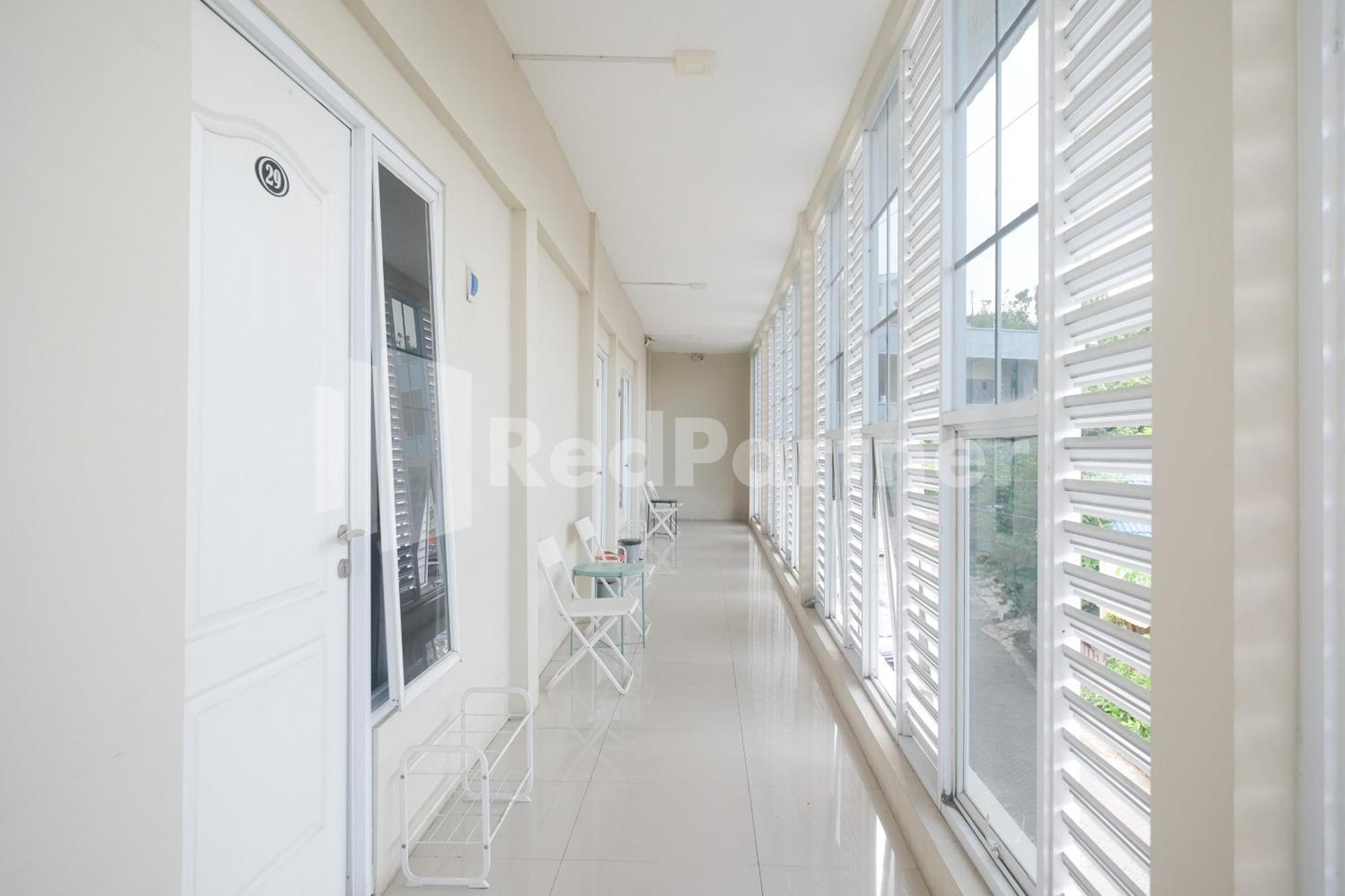 Hotel Griya Loka 2 Syariah Near Simpang Lima Mitra Reddoorz à Semarang Extérieur photo