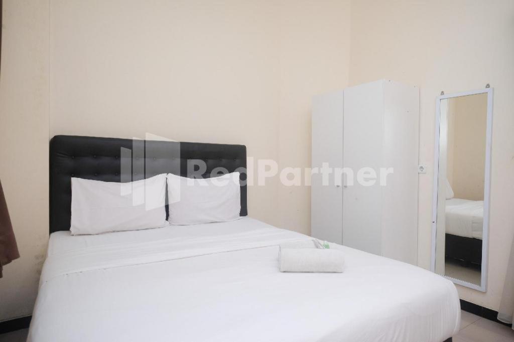 Hotel Griya Loka 2 Syariah Near Simpang Lima Mitra Reddoorz à Semarang Extérieur photo